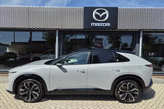 Mazda CX-6e (2026) thumbnail 3