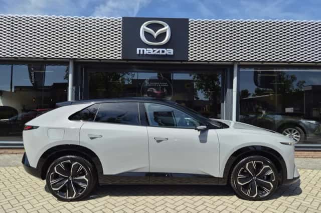 Mazda CX-6e (2026) thumbnail 4