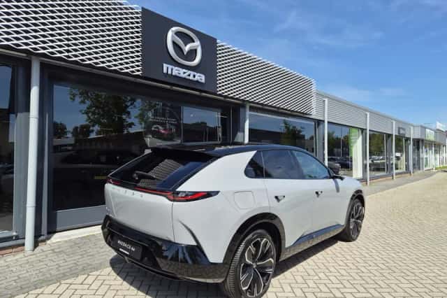 Mazda CX-6e (2026) thumbnail 5