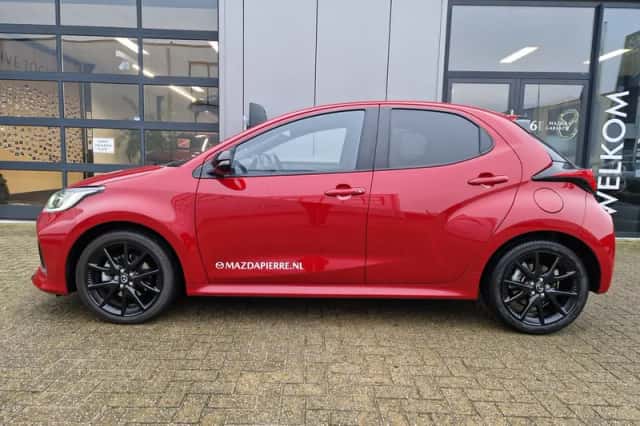 Mazda 2 Hybrid (2025) thumbnail 3