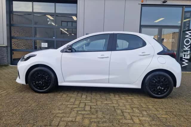 Mazda 2 Hybrid (2026) thumbnail 6