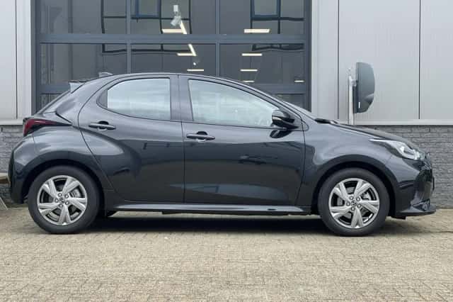 Mazda 2 Hybrid (2025) thumbnail 5