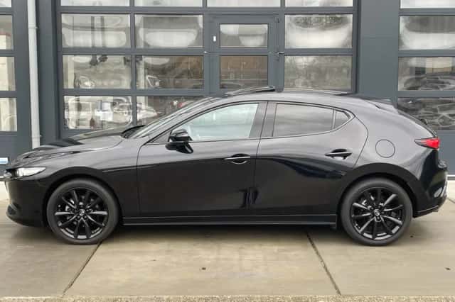 Mazda 3 (2024) thumbnail 4
