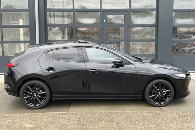 Mazda 3 (2024) thumbnail 6