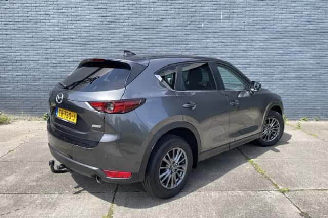 Mazda CX-5 (2018) thumbnail 2