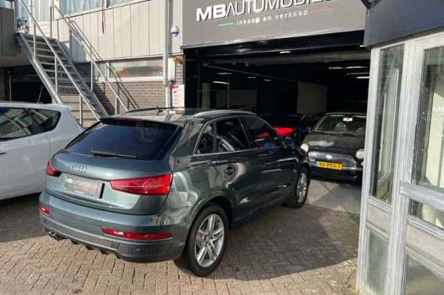 Audi Q3 (2017) thumbnail 4