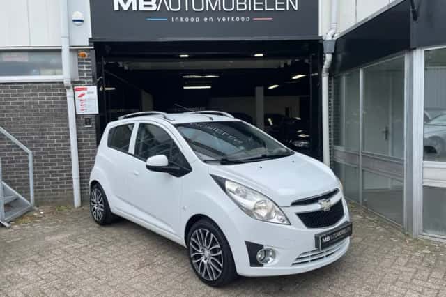 Chevrolet Spark (2012) thumbnail 3