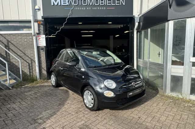 Fiat 500 (2018) thumbnail 3