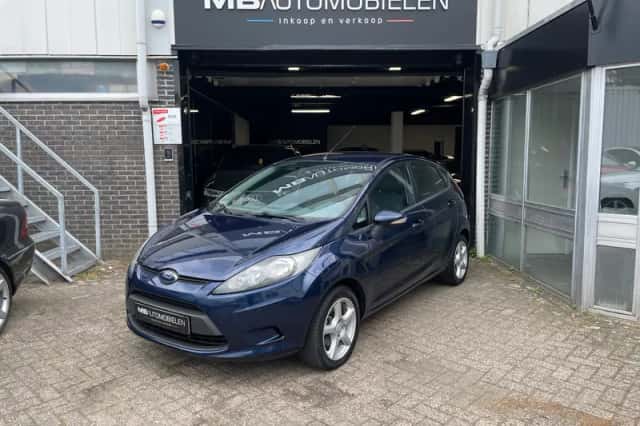 Ford Fiesta (2011) thumbnail 1