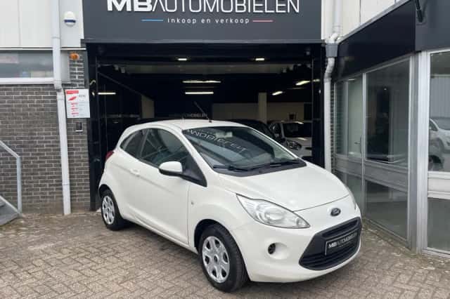 Ford Ka (2011) thumbnail 3
