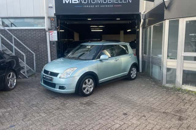 Suzuki Swift (2007) thumbnail 1