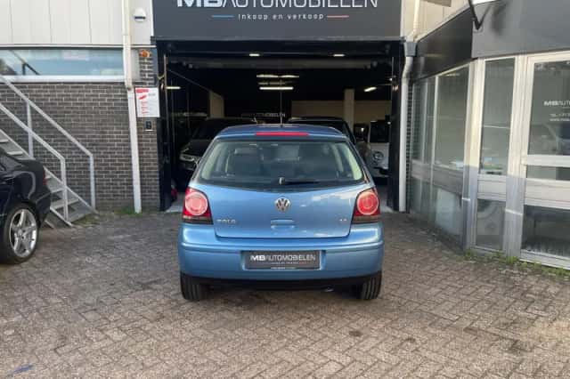 Volkswagen Polo (2008) thumbnail 5