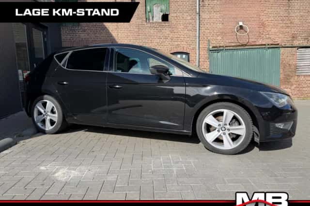 SEAT Leon (2017) thumbnail 6