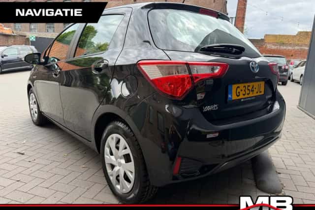 Toyota Yaris (2020) thumbnail 4