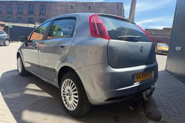 Fiat Grande Punto (2007) thumbnail 4