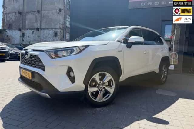 Toyota RAV4 (2020) thumbnail 1