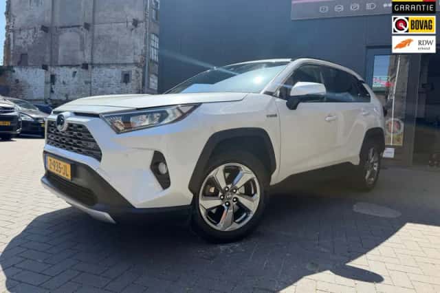 Toyota RAV4 (2020) thumbnail 2