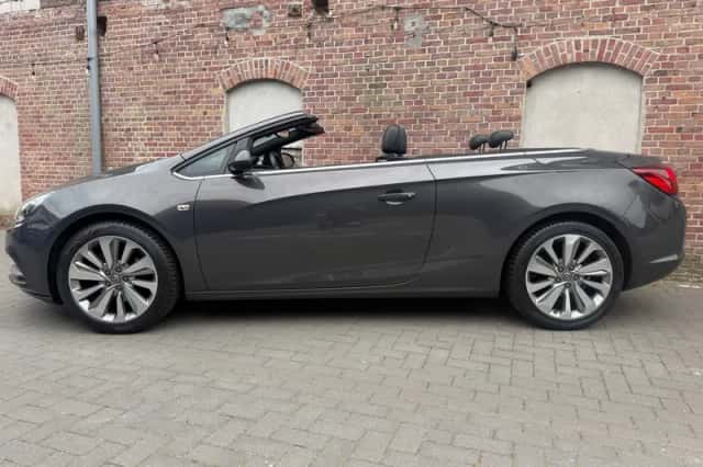 Opel Cascada (2015) thumbnail 3