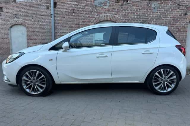 Opel Corsa (2017) thumbnail 3