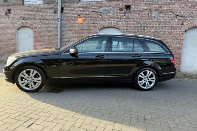Mercedes-Benz C-Klasse (2009) thumbnail 2