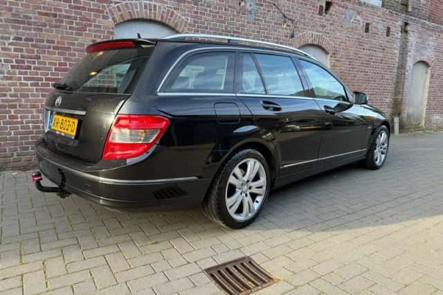Mercedes-Benz C-Klasse (2009) thumbnail 6