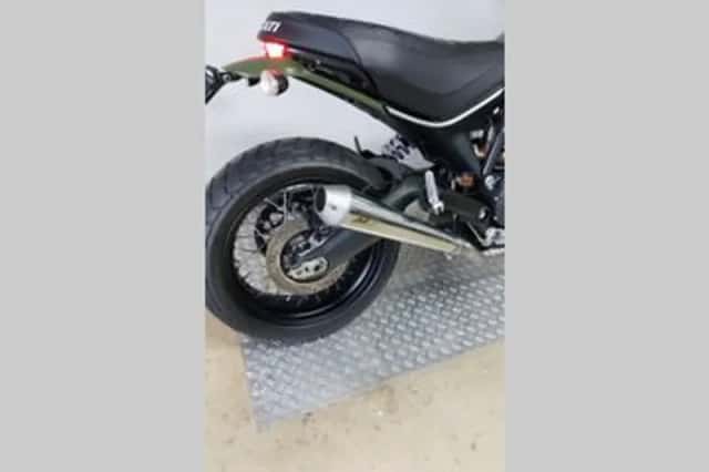 DUCATI SCRAMBLER (2015) thumbnail 4