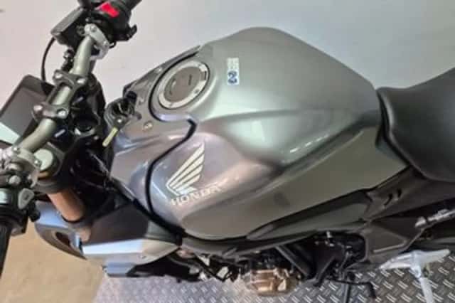 Honda CB (2023) thumbnail 3