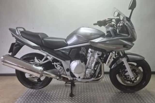 Suzuki BANDIT (2010) thumbnail 2