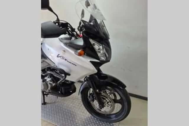 Suzuki V-STROM (2005) thumbnail 2