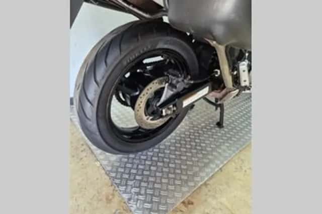 Suzuki V-STROM (2005) thumbnail 6