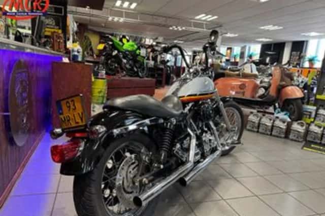 HARLEY-DAVIDSON STREETBOB (2004) thumbnail 3
