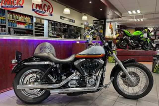 HARLEY-DAVIDSON STREETBOB (2004) thumbnail 5