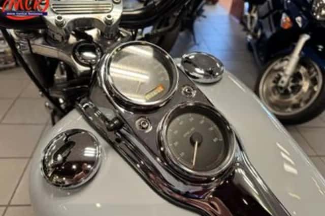 HARLEY-DAVIDSON STREETBOB (2004) thumbnail 6