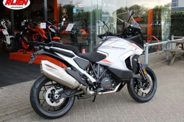 KTM 1290 (2024) thumbnail 4