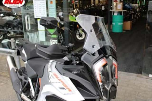KTM 1290 (2024) thumbnail 6