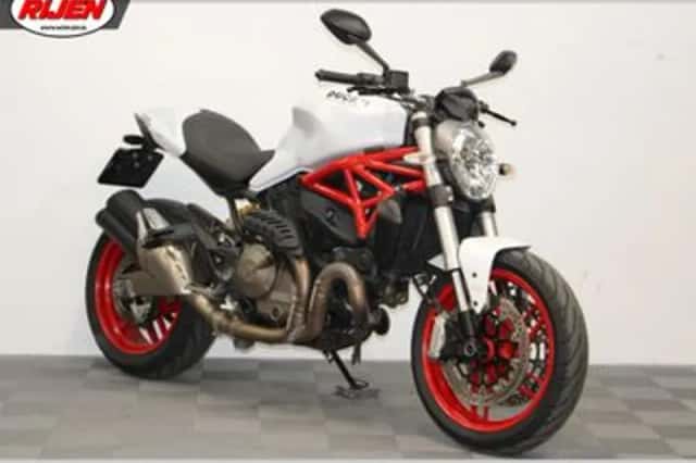 DUCATI MONSTER (2016) thumbnail 1