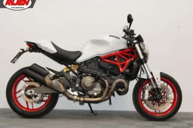 DUCATI MONSTER (2016) thumbnail 2