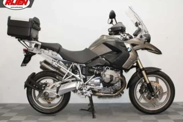 BMW R (2010) thumbnail 2