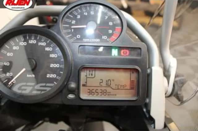 BMW R (2010) thumbnail 4