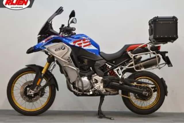 BMW F (2019) thumbnail 3