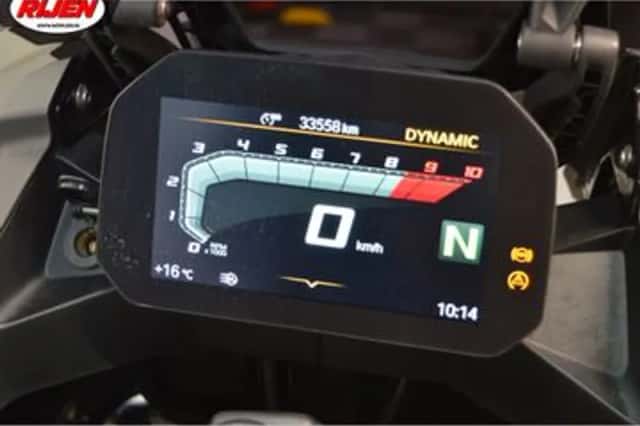 BMW F (2019) thumbnail 6