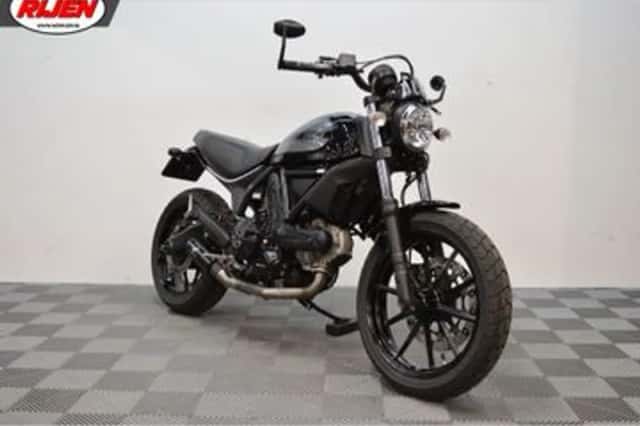 DUCATI SCRAMBLER (2017) thumbnail 1