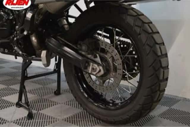 BMW F (2012) thumbnail 6