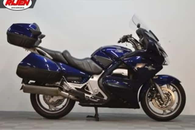Honda ST (2004) thumbnail 2