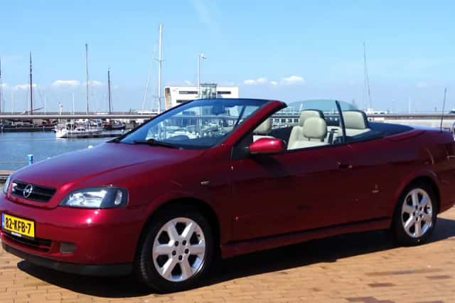 Opel Astra (2004) thumbnail 4