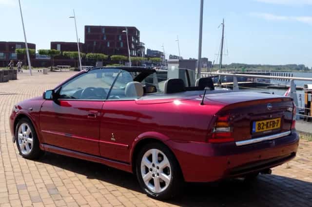 Opel Astra (2004) thumbnail 6