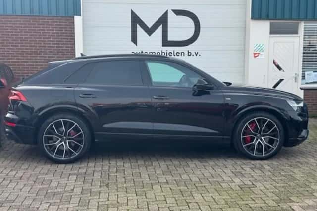 Audi Q8 (2021) thumbnail 5