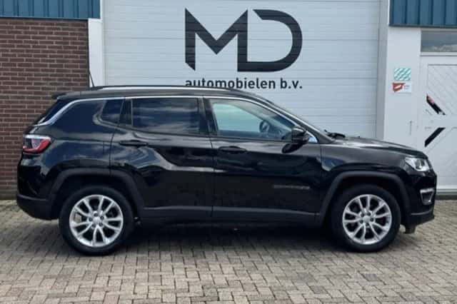 Jeep Compass (2020) thumbnail 2