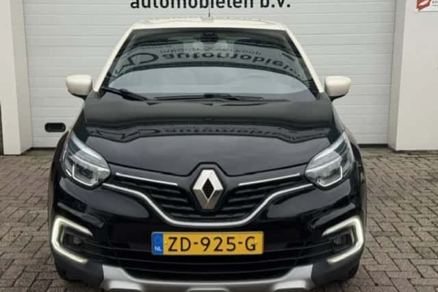 Renault Captur (2017) thumbnail 2