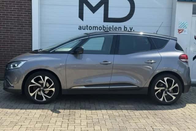 Renault Scénic (2017) thumbnail 3